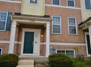 1732 Dogwood Ln, Hanover Park, IL 60133
