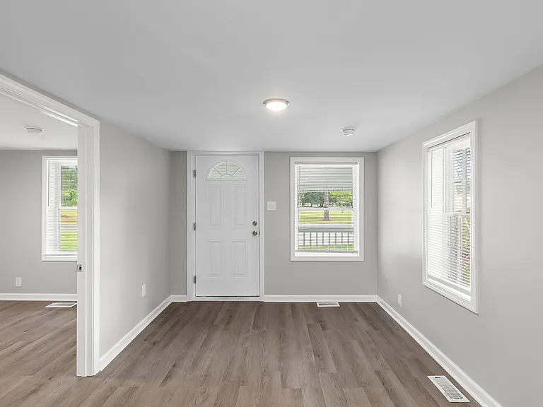 111 Five Mile Rd — Photo 10