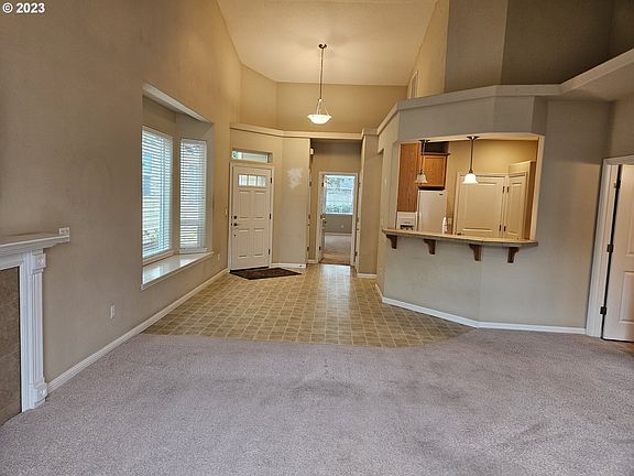 4th image of 8021 NE 21st Way