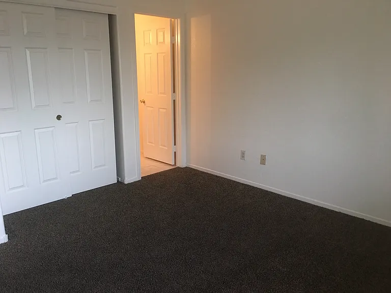 6109 Crockery St — Photo 5