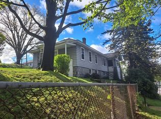 563 Grafton St, Worcester, MA 01604