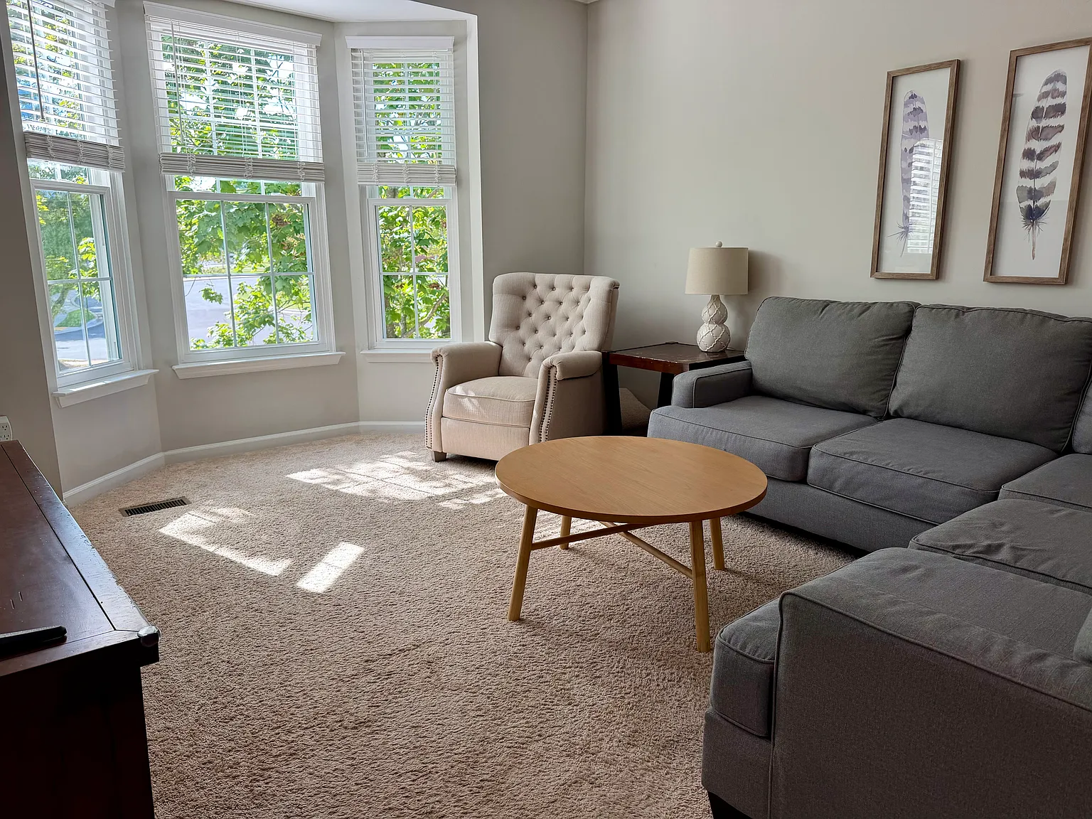 3 bed, 2598 sqft, $3,250 — Photo 2