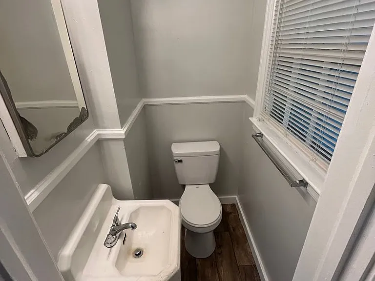 111 Robinhood Rd — Photo 7