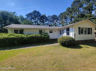 537 N Brown Rd, Beulaville, NC 28518