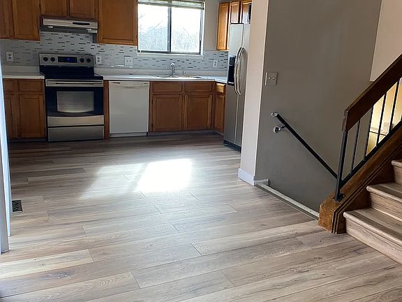 2nd image of 5720-1 W 71st Ave