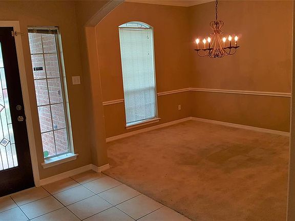 3rd image of 2807 Catalina Shores Dr