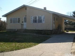 56 Swallow Ln, Brentwood, NY 11717