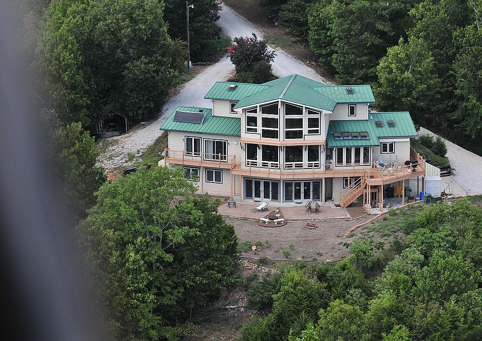 1st image of 11333 Lathams Landing Rd