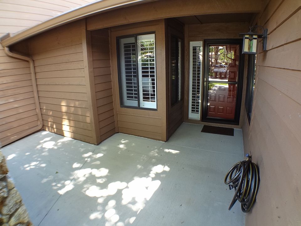 1st image of 451 Newton Pl