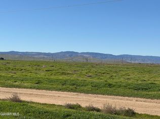 105 W Vic Ave, Lancaster, CA 93535