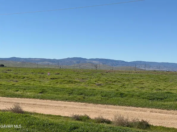 105 W Vic Ave, Lancaster, CA 93535