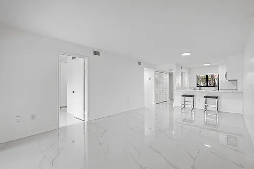 510 W Park Dr #104-3 Photo 1