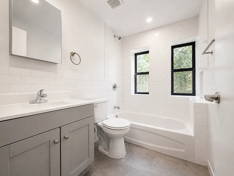 185 Chauncey St #1F — Photo 16