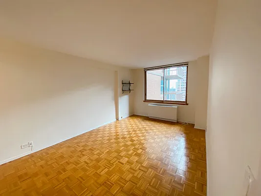 Rented by Furumoto Realty of New York City Inc | media 28