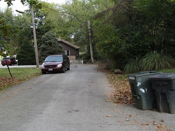 5th image of 1912 Burnett Ave