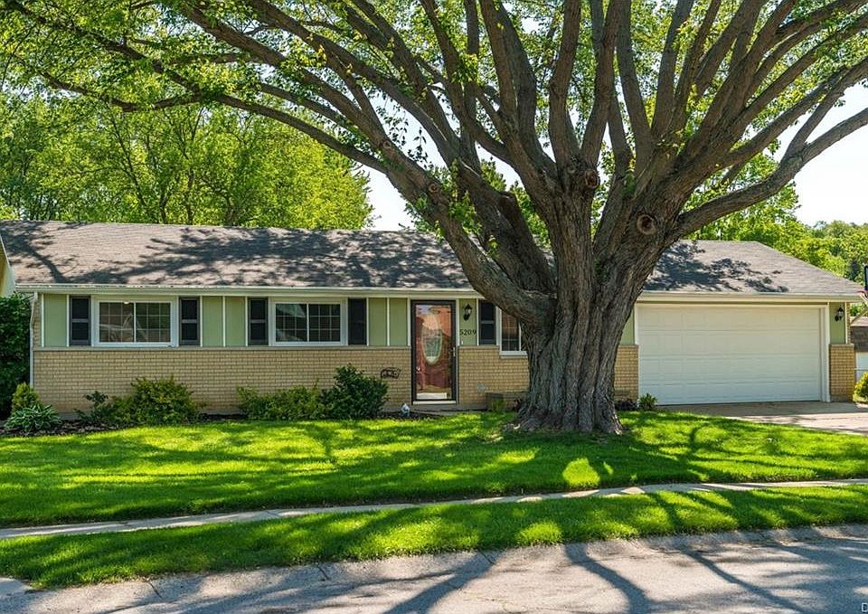 5209  Ottawa Drive Fairborn OH 45324