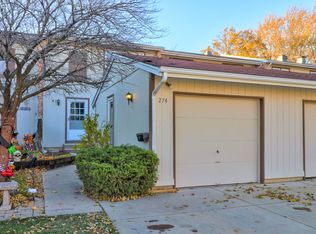 274 Lakeshore Ln, Bloomingdale, IL 60108