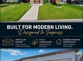17924 61st St NW, Edmonton, AB T5Y3X1