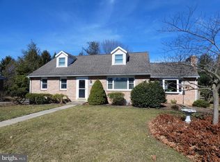 409 Meadowview Dr, Lebanon, PA 17042