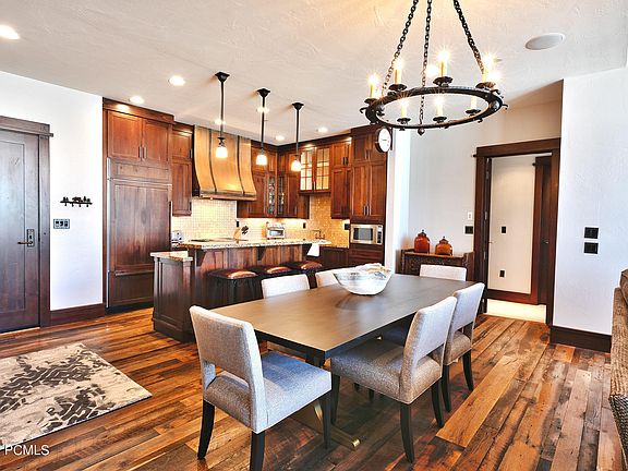 4th image of 8880 Empire Club Dr #511