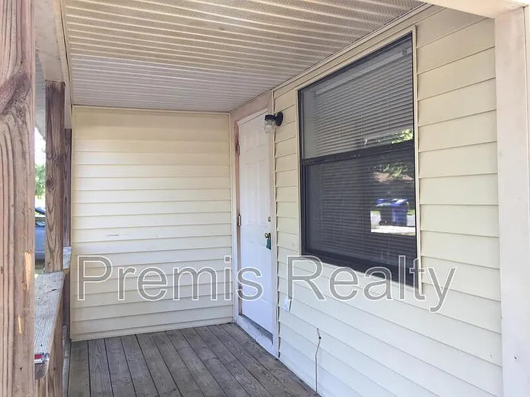1319 Georgia Ave — Photo 14