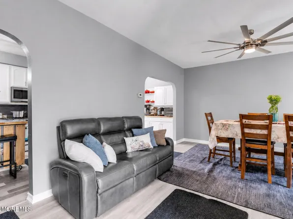 1233 Lawrence Avenue, Toms River, NJ 08757