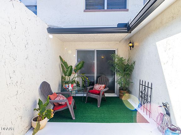 3rd image of 608 Waverly Ln #408-B
