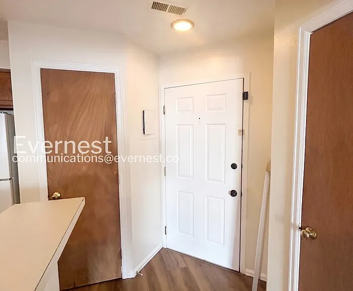 934 Acapulco Ct — Photo 8