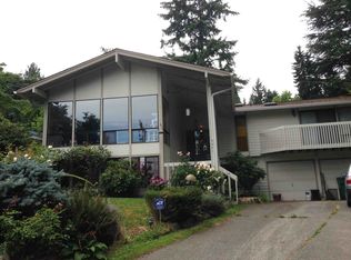9041 45th Ave NE, Seattle, WA 98115