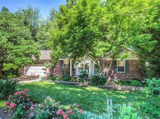 7 Huntsman Ct, Lake Saint Louis, MO 63367