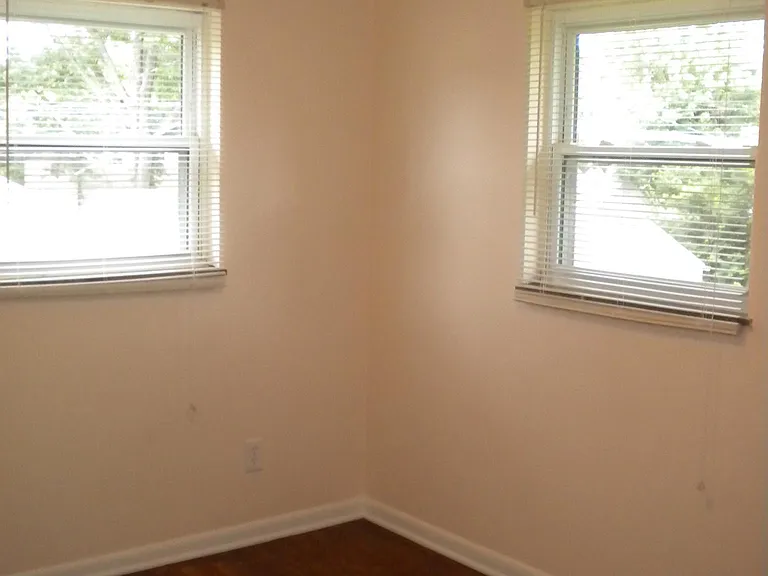 3069 McGuffey Rd — Photo 9