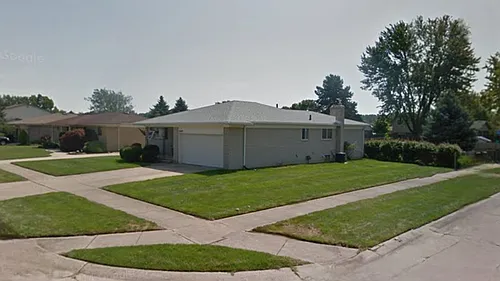 19506 Lloyd St Photo 1