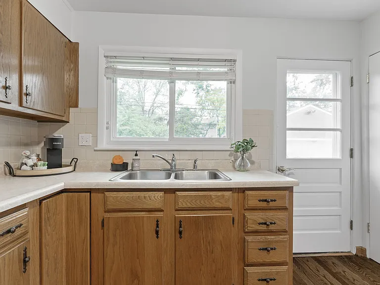 2695 Bristol Rd — Photo 20