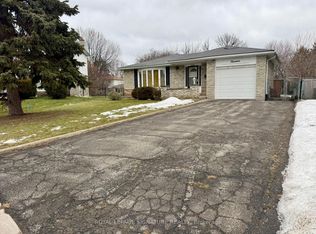 14 Grassington Ct, Brampton, ON L6S 1Z4