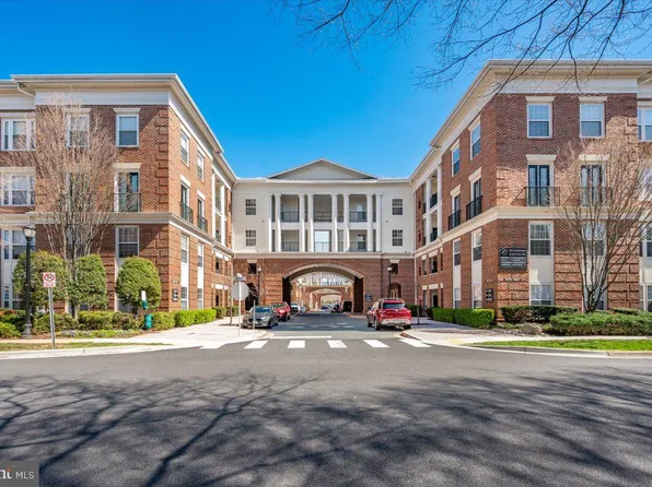 7 Booth St Unit 406, Gaithersburg, MD 20878