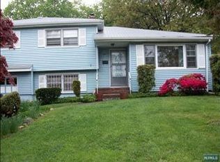 29 Bender Dr, Clifton, NJ 07013