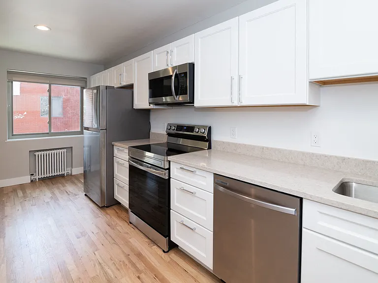 901 N Ogden St — Photo 52