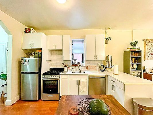 5th image of 478 3rd Ave APT 4A