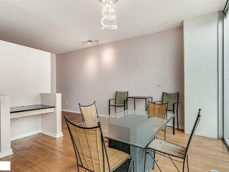 3324 Peachtree Rd NE #2515 — Photo 10
