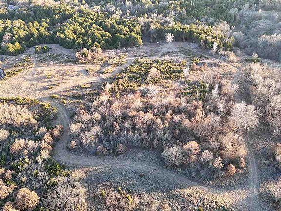 4th image of 8205 E Vfw Rd