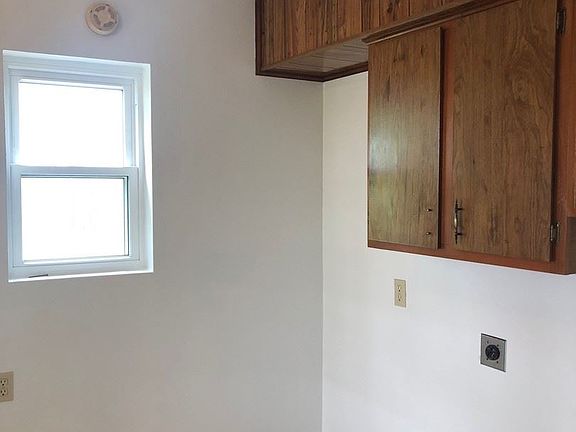 3rd image of 2662 County Road 406