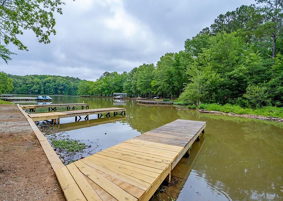 1st image of 1481 Northwoods Dr