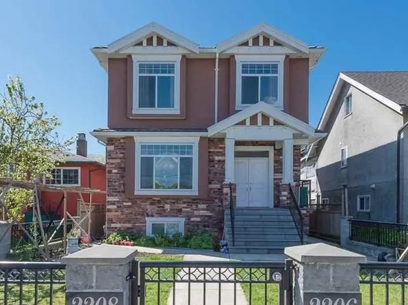 2208 E 41st Ave, Vancouver, BC V5P 1L6