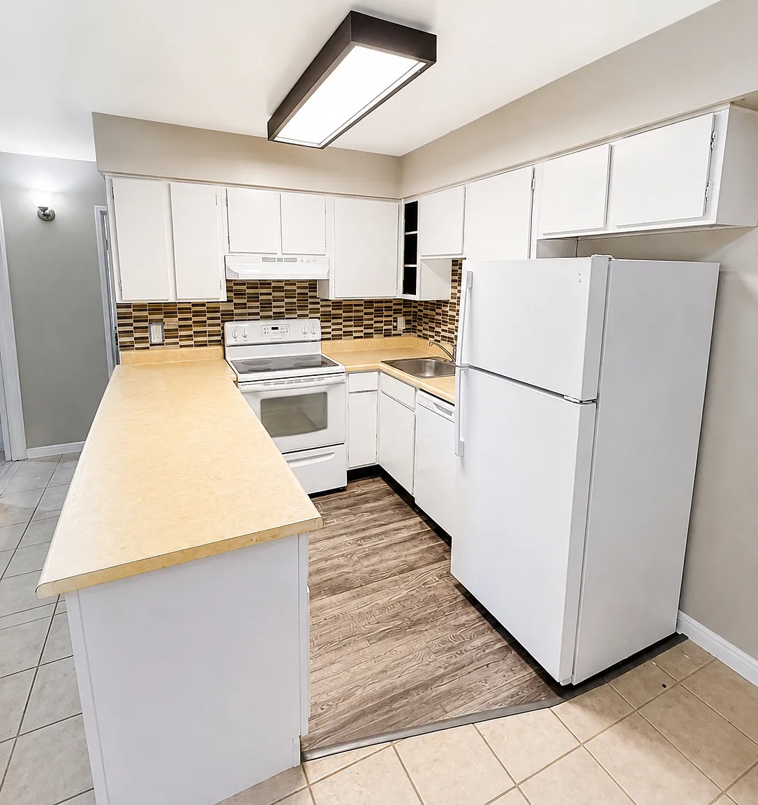 1 bed, 1.0 bath, 617 sqft, $1,240 — Photo 3