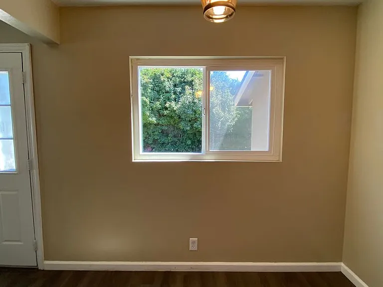 4558 Eileen Ln — Photo 13