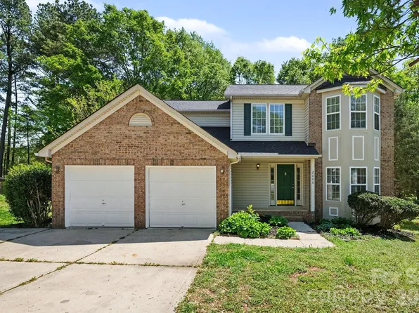 2888 Shadow Brook Ct NW, Concord, NC 28027