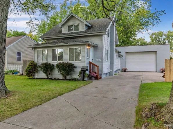 3229 Holly Ave, Flint, MI 48506