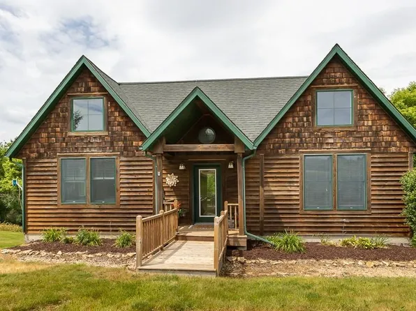 11A179 Eagle Dr, Apple River, IL 61001