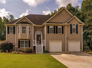 261 Four Oaks Dr, Powder Springs, GA 30127