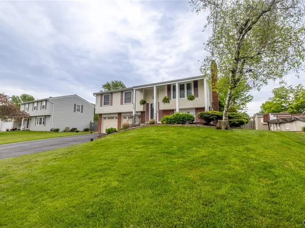 4768 Rosemary Ln, Liverpool, NY 13088